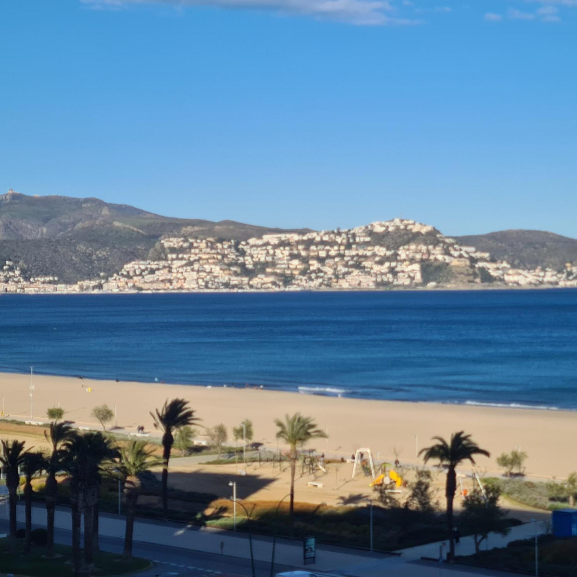 דירות אמפוריבראבה Piso Delta Muga Costa Brava מראה חיצוני תמונה